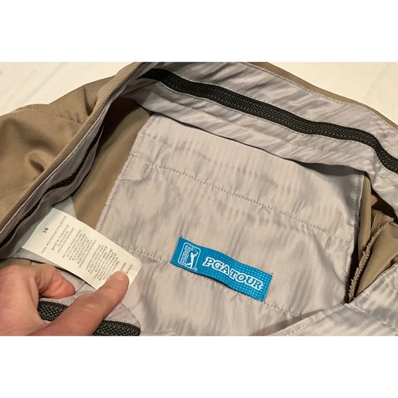 PGA TOUR Mens Khaki Flat Front Golf Shorts Size 36 Zip Pocket - Picture 2 of 6